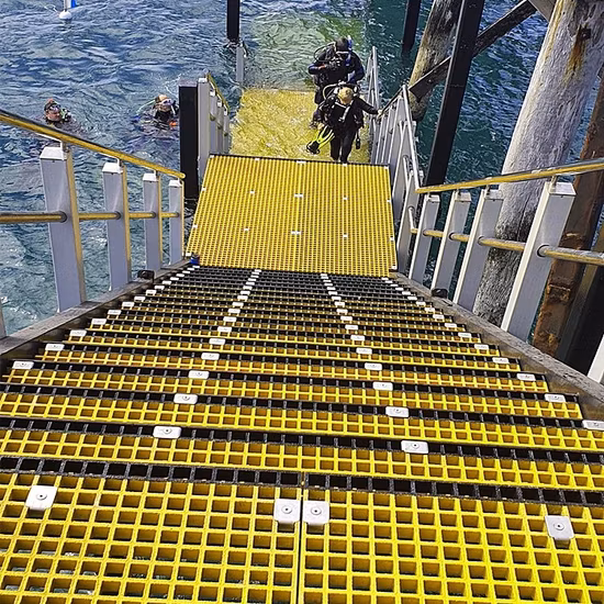 FRP（ガラス繊維強化プラスチック）グレーチング、その他FRP製品の製造