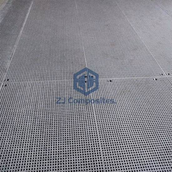 ガラス繊維ポリエステル FRP/GRP 成形グレーティング、グリット表面付き、ガラス繊維 FRP/GRP 成形グレーティング